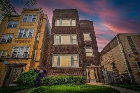 6210 N Francisco Avenue, Chicago, IL 60659