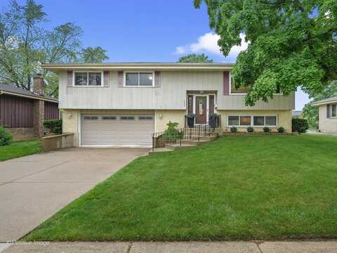 625 N Dupage Avenue, Addison, IL 60101