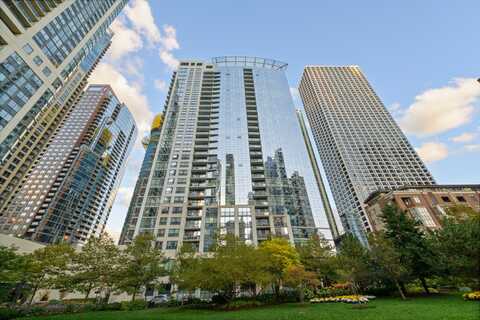 201 N Westshore Drive, Chicago, IL 60601