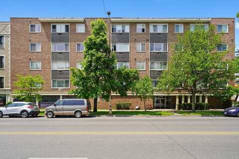 7120 N SHERIDAN Road, Chicago, IL 60626