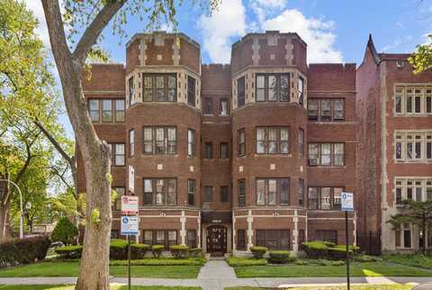 6801 S Crandon Avenue, Chicago, IL 60649