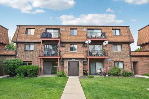 493 Mchenry Road, Wheeling, IL 60090