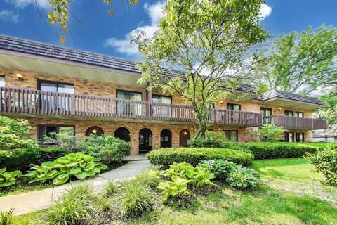 8200 Woodglen Lane, Downers Grove, IL 60515