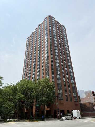 899 S Plymouth Court, Chicago, IL 60605