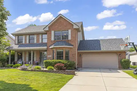 20w427 Elizabeth Drive, Downers Grove, IL 60516