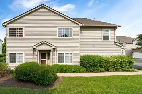 390 Jamestown Court, Aurora, IL 60502