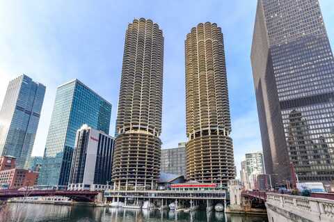 300 N STATE Street, Chicago, IL 60654