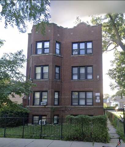 8748 S Dauphin Avenue, Chicago, IL 60619