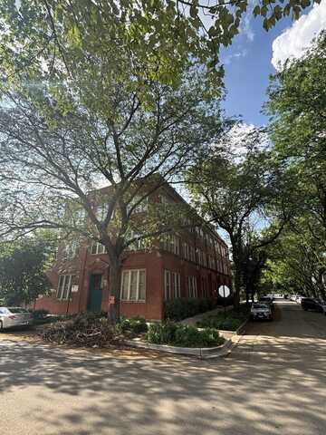 2510 N Wayne Avenue, Chicago, IL 60614