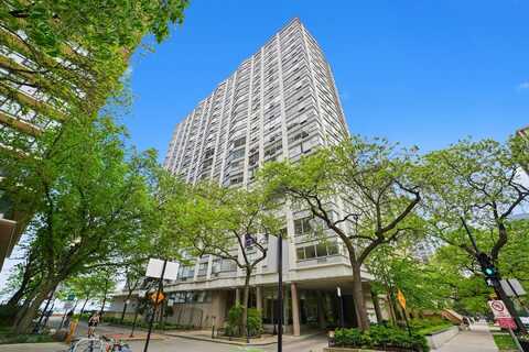5757 N Sheridan Road, Chicago, IL 60660