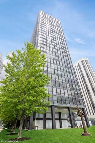 900 N LAKE SHORE Drive, Chicago, IL 60611