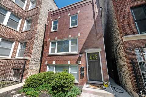 1510 W Addison Street, Chicago, IL 60613