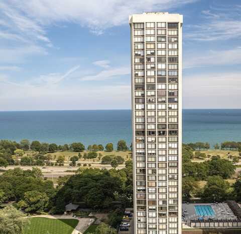 5455 N Sheridan Road, Chicago, IL 60640