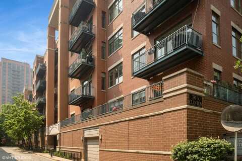 330 N CLINTON Street, Chicago, IL 60661