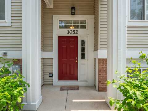 1052 Mayfield Drive, Glendale Heights, IL 60139
