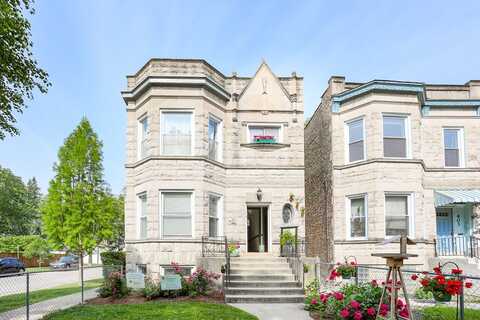 401 N Humphrey Avenue, Oak Park, IL 60302