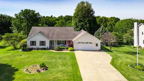 9575 E Marquand Drive, Rochelle, IL 61068