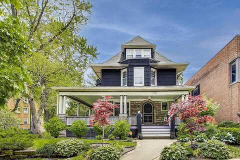 1701 W Chase Avenue, Chicago, IL 60626