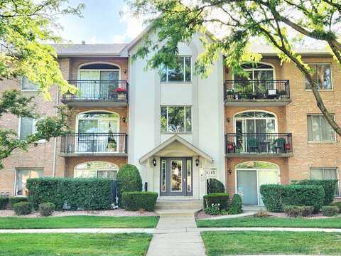 9410 S 77th Court, Hickory Hills, IL 60457