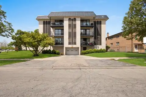 6950 W Forest Preserve Drive, Norridge, IL 60706