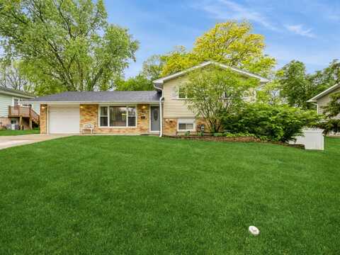 521 Harvard Lane, Hoffman Estates, IL 60169