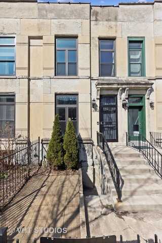 3342 S Giles Avenue, Chicago, IL 60616