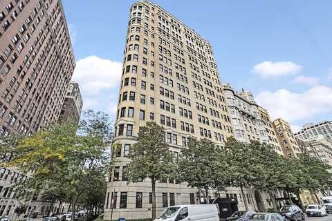 3300 N LAKE SHORE Drive, Chicago, IL 60657