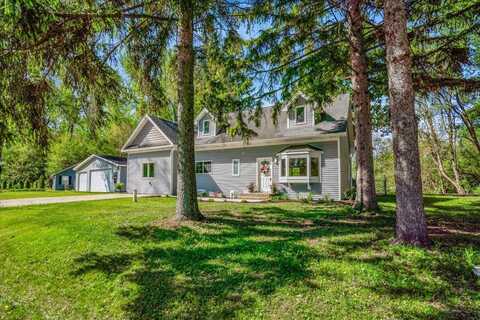 2425 W Riverside Drive, McHenry, IL 60050