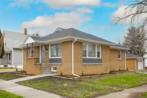412 N Center Avenue, Bradley, IL 60915