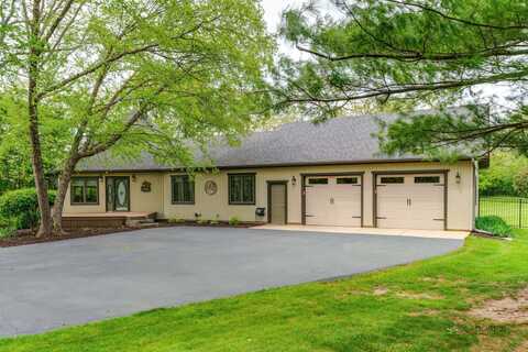 4308 Miller Oaks Drive, McHenry, IL 60051