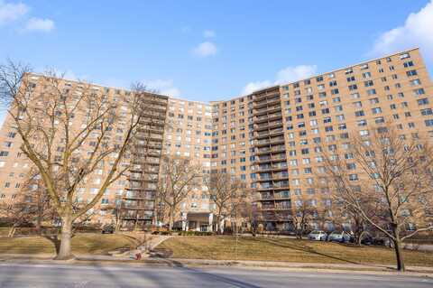 7033 N Kedzie Avenue, Chicago, IL 60645