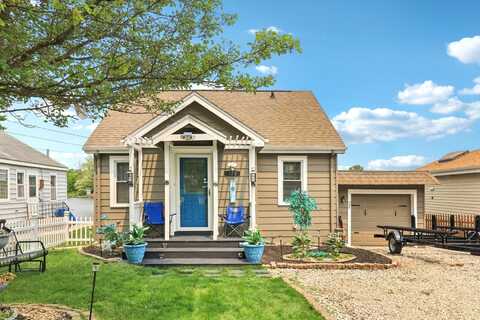 136 S Shore Drive, Island Lake, IL 60042