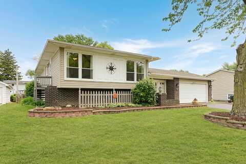 7135 Hawthorne Avenue, Woodridge, IL 60517