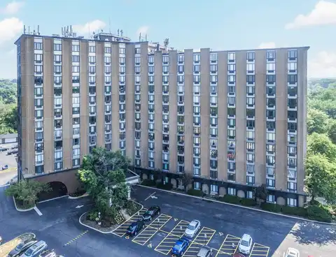 1 Renaissance Place, Palatine, IL 60067