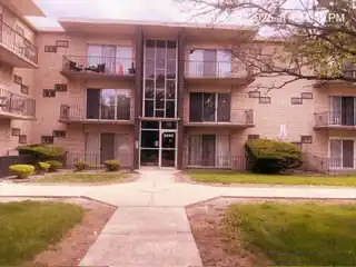 3145 Bernice Road, Lansing, IL 60438