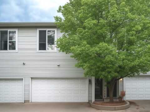 1716 Simms Street, Aurora, IL 60504