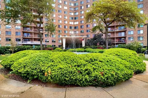 6833 N Kedzie Avenue, Chicago, IL 60645