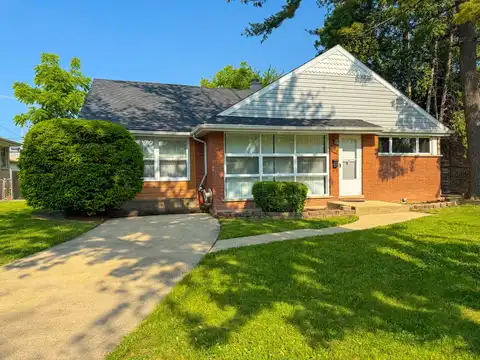 917 Bristol Avenue, Westchester, IL 60154