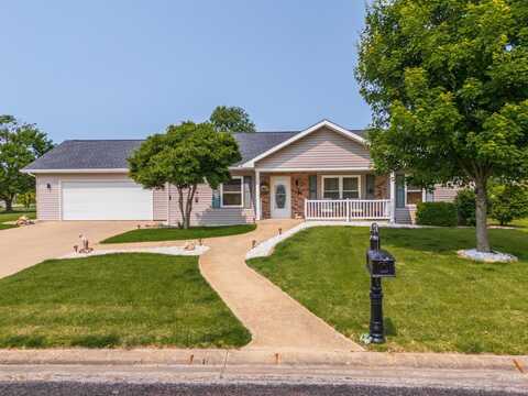 901 Easy Street, Roanoke, IL 61561