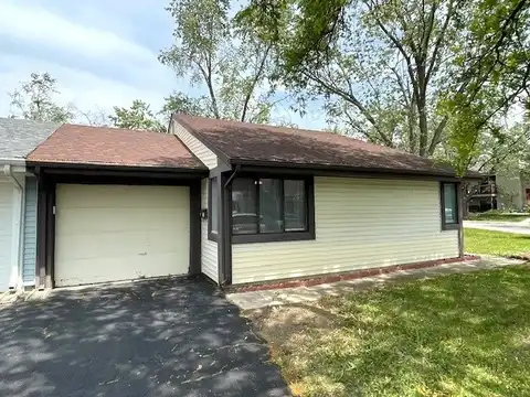 211 W Birchwood Drive, Romeoville, IL 60446