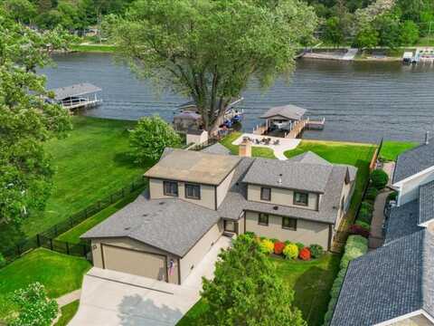1599 Lowe Drive, Algonquin, IL 60102