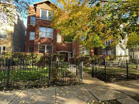 4413 N Malden Street, Chicago, IL 60640