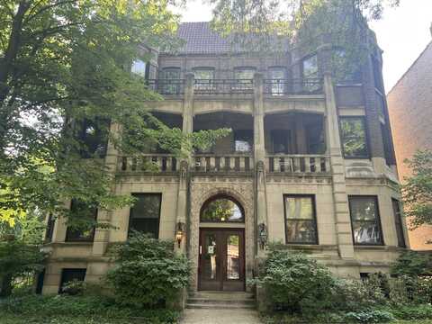 5455 S Hyde Park Boulevard, Chicago, IL 60615