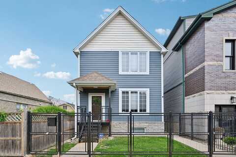 2733 N Campbell Avenue, Chicago, IL 60647
