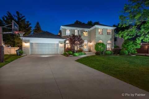 1104 Loyola Drive, Libertyville, IL 60048