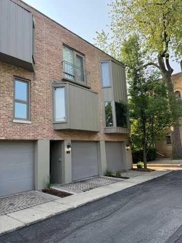 132 Percy Julian Square, Oak Park, IL 60302