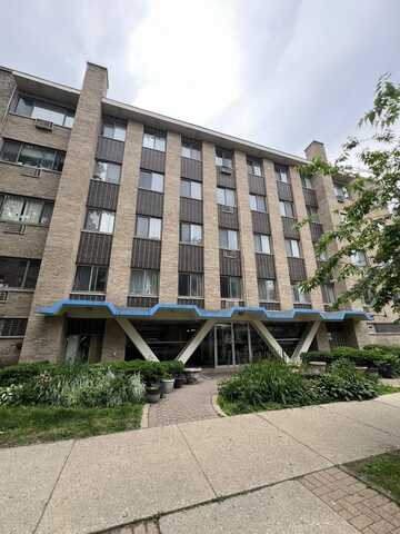 6250 N Kenmore Avenue, Chicago, IL 60660