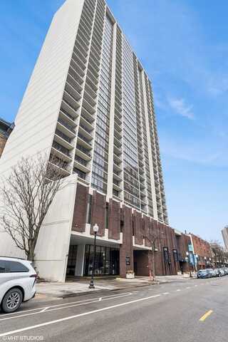 1636 N WELLS Street, Chicago, IL 60614