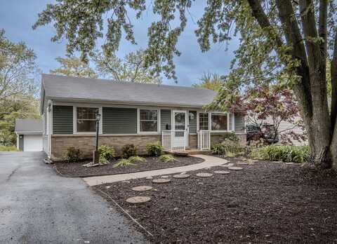 202 S Pierce Avenue, Wheaton, IL 60187