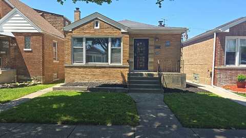 9028 S Ridgeland Avenue, Chicago, IL 60617